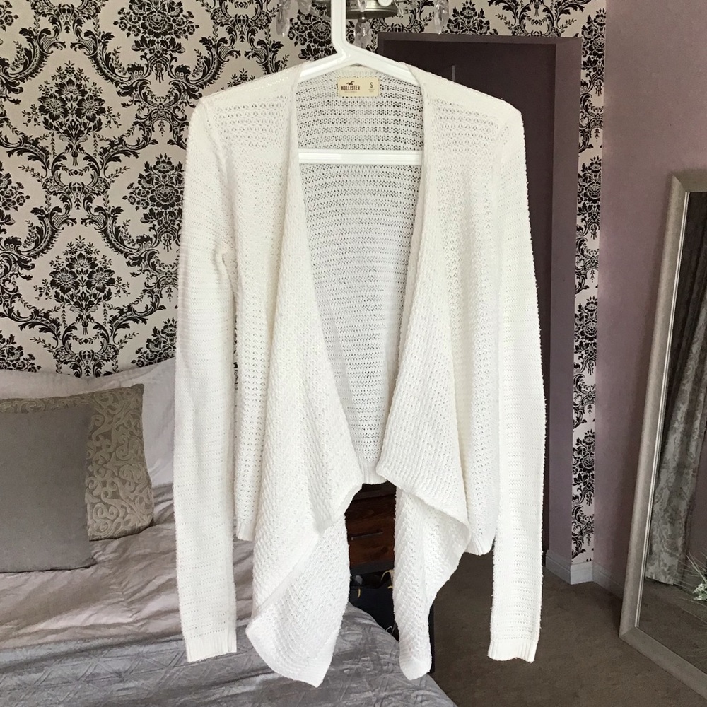 Hollister lightly worn cardigan